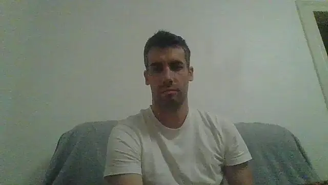 Snapshot of JulioIsHere4you chatting on 10.25.25 JulioIsHere4you online show from 10.25.25