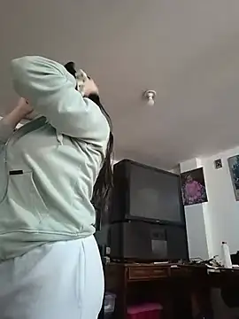 Bella Sumers online show from 06.26.26
