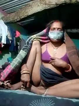 CUTE-004 online show from 11.10.25