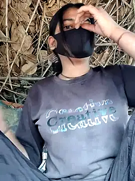 Snapshot of Janvi_Jaitly chatting on 11.15.25 Janvi Jaitly online show from 11.15.25