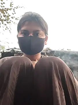 Snapshot of Janvi_Jaitly chatting on 11.28.25 Janvi Jaitly online show from 11.28.25