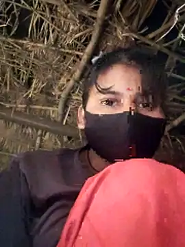 Snapshot of Janvi_Jaitly chatting on 12.14.25 Janvi Jaitly online show from 12.14.25