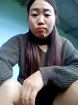 Snapshot of siki-00 chatting on 10.27.25 siki-00 online show from 10.27.25