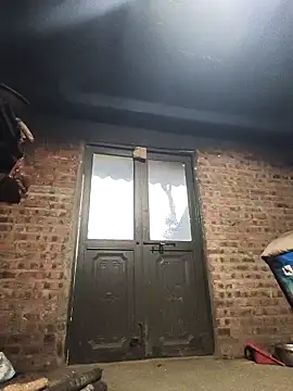 Snapshot of siki-00 chatting on 11.18.25 siki-00 online show from 11.18.25