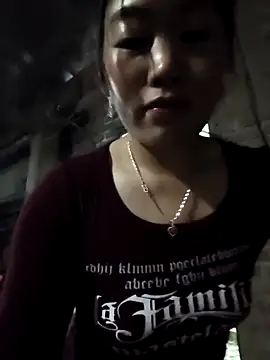 Snapshot of siki-00 chatting on 12.02.25 siki-00 online show from 12.02.25