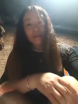 Snapshot of siki-00 chatting on 12.04.25 siki-00 online show from 12.04.25