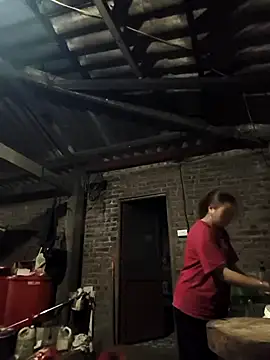 Snapshot of siki-00 chatting on 12.15.25 siki-00 online show from 12.15.25