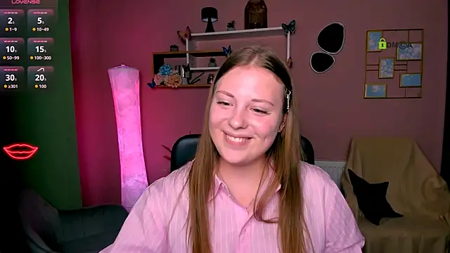 Snapshot of melani_bumm chatting on 11.19.25 melani bumm online show from 11.19.25