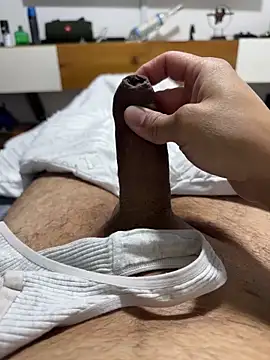 andres52720 online show from 02.02.26