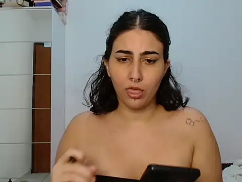 Snapshot of ApenasLys chatting on 04.12.26 ApenasLys online show from 04.12.26