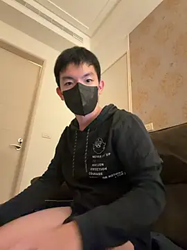 Snapshot of kaikai1335 chatting on 11.06.25 kaikai1335 online show from 11.06.25