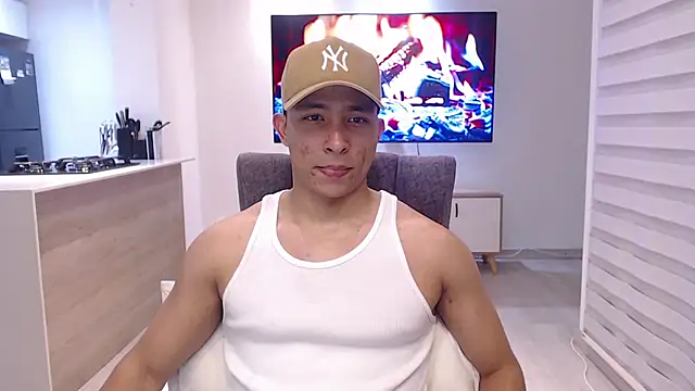 Snapshot of Auron_Demon01 chatting on 09.24.25 Auron Demon01 online show from 09.24.25