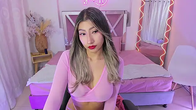 Kenndal tay online show from 11.17.25