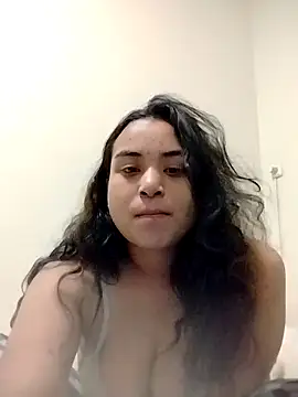 Snapshot of SoakedUpKitty- chatting on 11.25.25 SoakedUpKitty- online show from 11.25.25