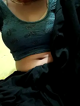 Snapshot of Cutey_neha01 chatting on 10.28.25 Cutey neha01 online show from 10.28.25