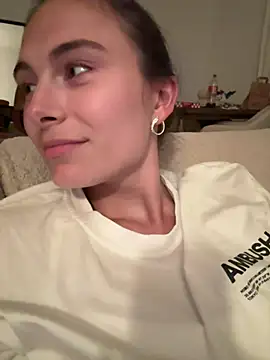 SophiiaStarr online show from 06.07.26