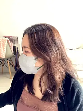 Snapshot of NATSUMI00 chatting on 11.02.25 NATSUMI00 online show from 11.02.25