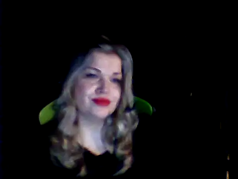 Snapshot of Nayvessa chatting on 11.01.25 Nayvessa online show from 11.01.25