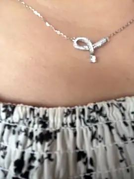 smgirls online show from 09.18.25