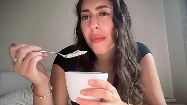 Snapshot of sieeena chatting on 03.04.26 sieeena online show from 03.04.26