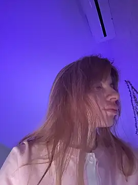 Snapshot of mari__papi chatting on 12.18.25 mari papi online show from 12.18.25