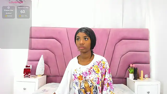 MarianRosse online show from 11.24.25