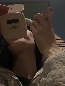 Snapshot of XBODTRIIPX chatting on 12.03.25 XBODTRIIPX online show from 12.03.25