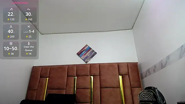 XBODTRIIPX online show from 02.12.26