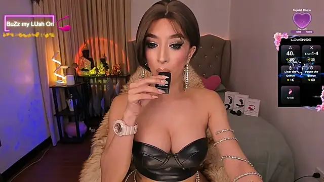 Snapshot of Dream_Goddess chatting on 12.12.24 Dream Goddess online show from 12.12.24