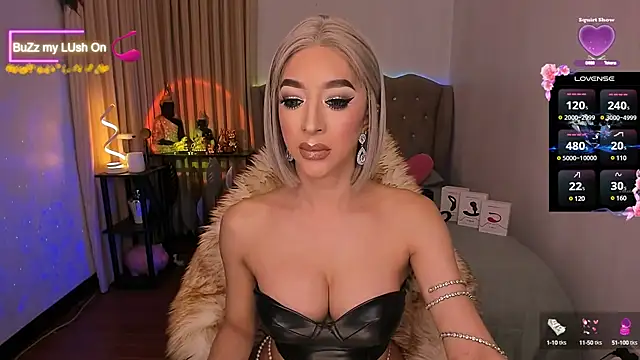 Snapshot of Dream_Goddess chatting on 12.16.24 Dream Goddess online show from 12.16.24