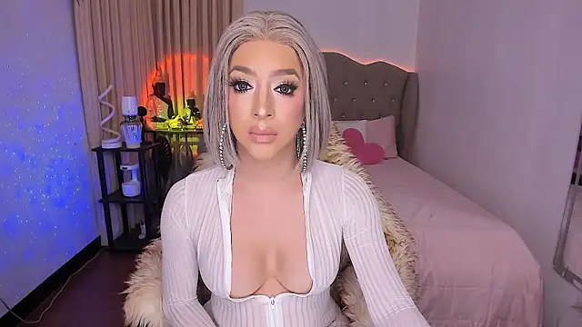 Snapshot of Dream_Goddess chatting on 12.14.25 Dream Goddess online show from 12.14.25