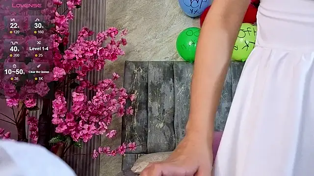 Snapshot of bella_vibess_s chatting on 11.26.25 bella vibess s online show from 11.26.25