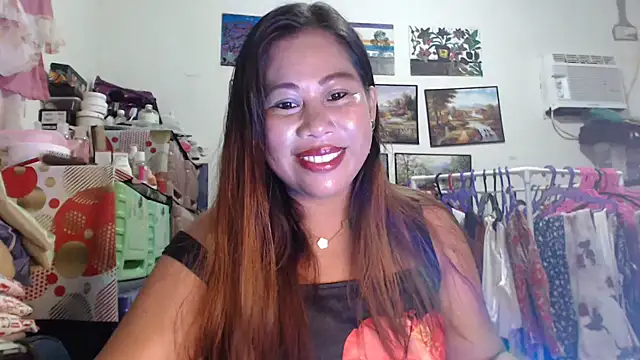 Snapshot of filipina_beauty chatting on 09.11.25 filipina beauty online show from 09.11.25
