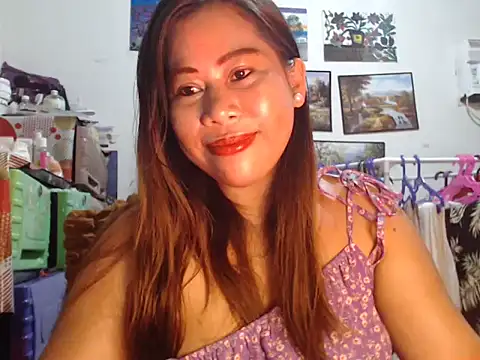 Snapshot of filipina_beauty chatting on 09.15.25 filipina beauty online show from 09.15.25