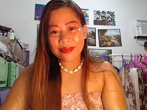 Snapshot of filipina_beauty chatting on 09.23.25 filipina beauty online show from 09.23.25