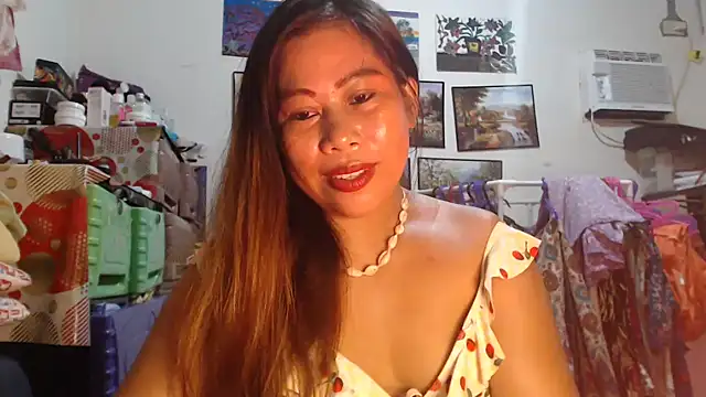 Snapshot of filipina_beauty chatting on 10.01.25 filipina beauty online show from 10.01.25