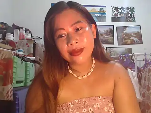 Snapshot of filipina_beauty chatting on 10.07.25 filipina beauty online show from 10.07.25