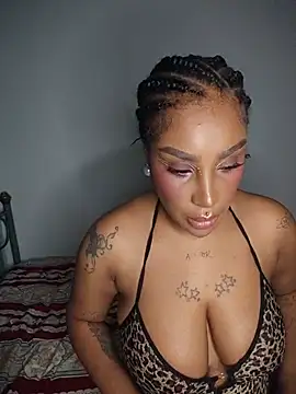 Queen Amara online show from 07.14.26