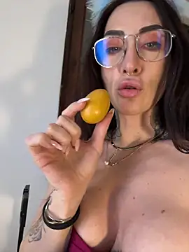 nikkaanderic online show from 03.30.26