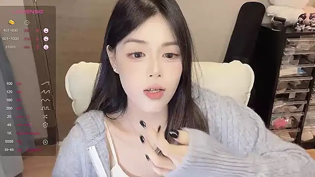 Koi-00 online show from 10.09.25