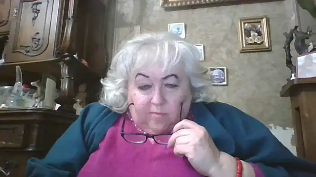 Lala-Love56 online show from 10.28.25