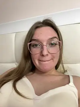 Bellatrisssaa online show from 02.12.26