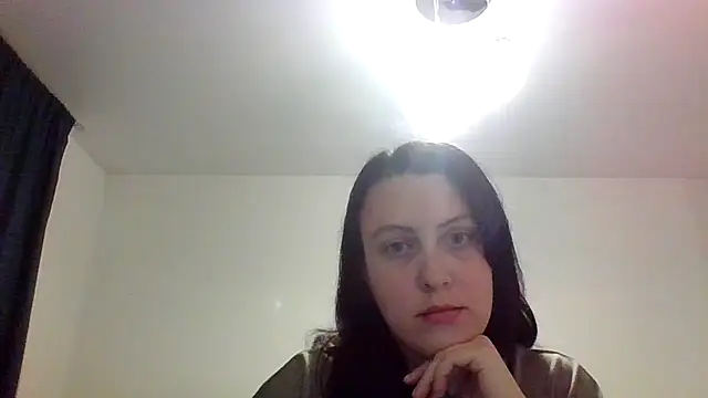 Nyrella online show from 11.10.25