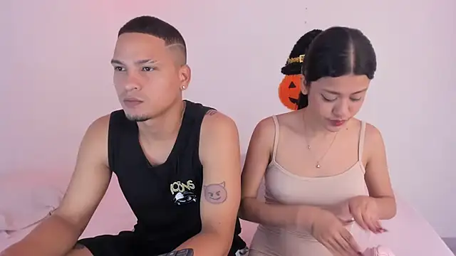 Snapshot of Sexy777Couple chatting on 11.01.25 Sexy777Couple online show from 11.01.25