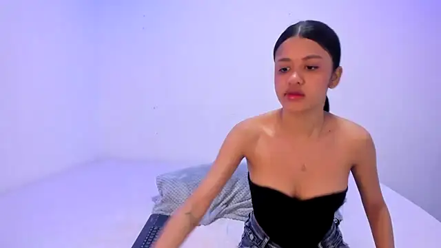 Snapshot of Sexy777Couple chatting on 11.08.25 Sexy777Couple online show from 11.08.25