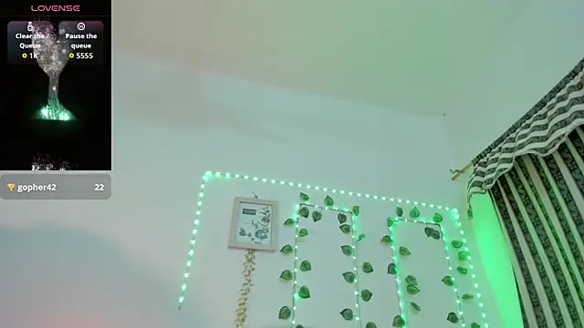 roselyn caprice online show from 03.25.26