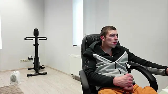 Ryan Dozer online show from 04.18.26