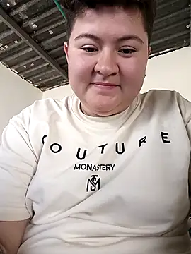 Snapshot of Noha_Whiitee chatting on 10.11.25 Noha Whiitee online show from 10.11.25