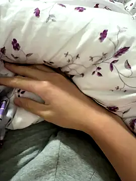 Snapshot of JJ_131 chatting on 09.26.25 JJ 131 online show from 09.26.25