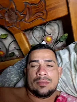 Snapshot of yeffito1 chatting on 09.20.25 yeffito1 online show from 09.20.25